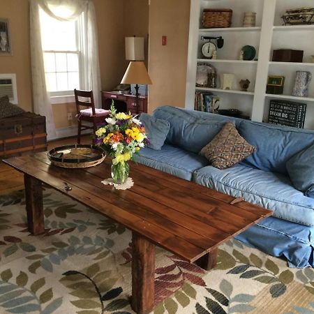 Campton The Sunny Grange Bed & Breakfast מראה חיצוני תמונה