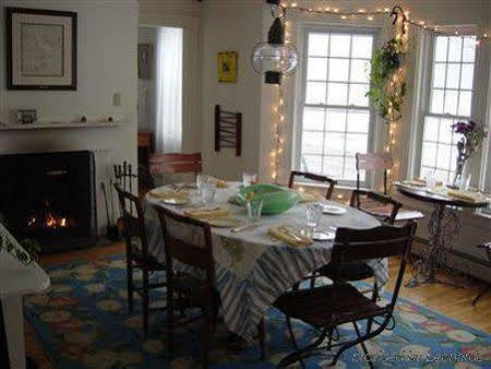 Campton The Sunny Grange Bed & Breakfast מסעדה תמונה